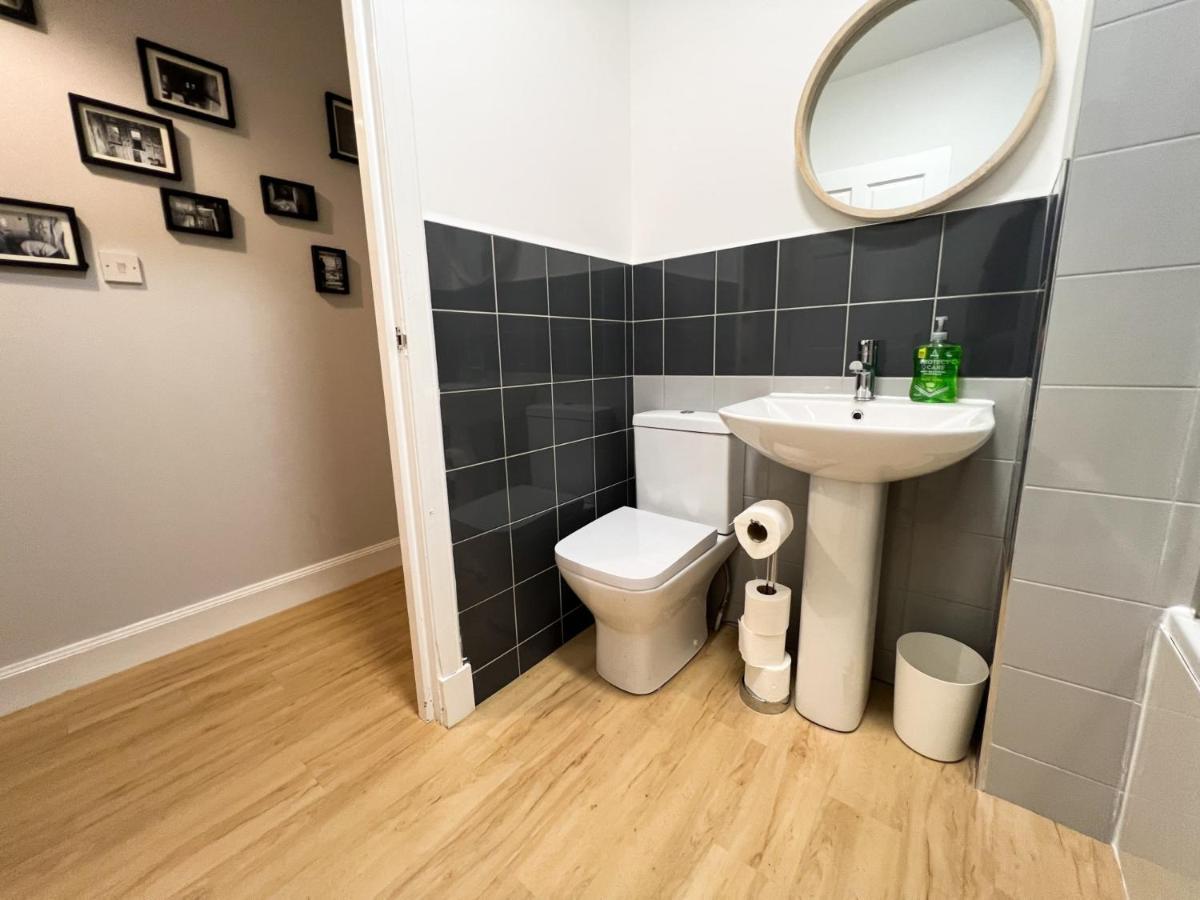 Glasgow 2 Bedroom Apartment מראה חיצוני תמונה