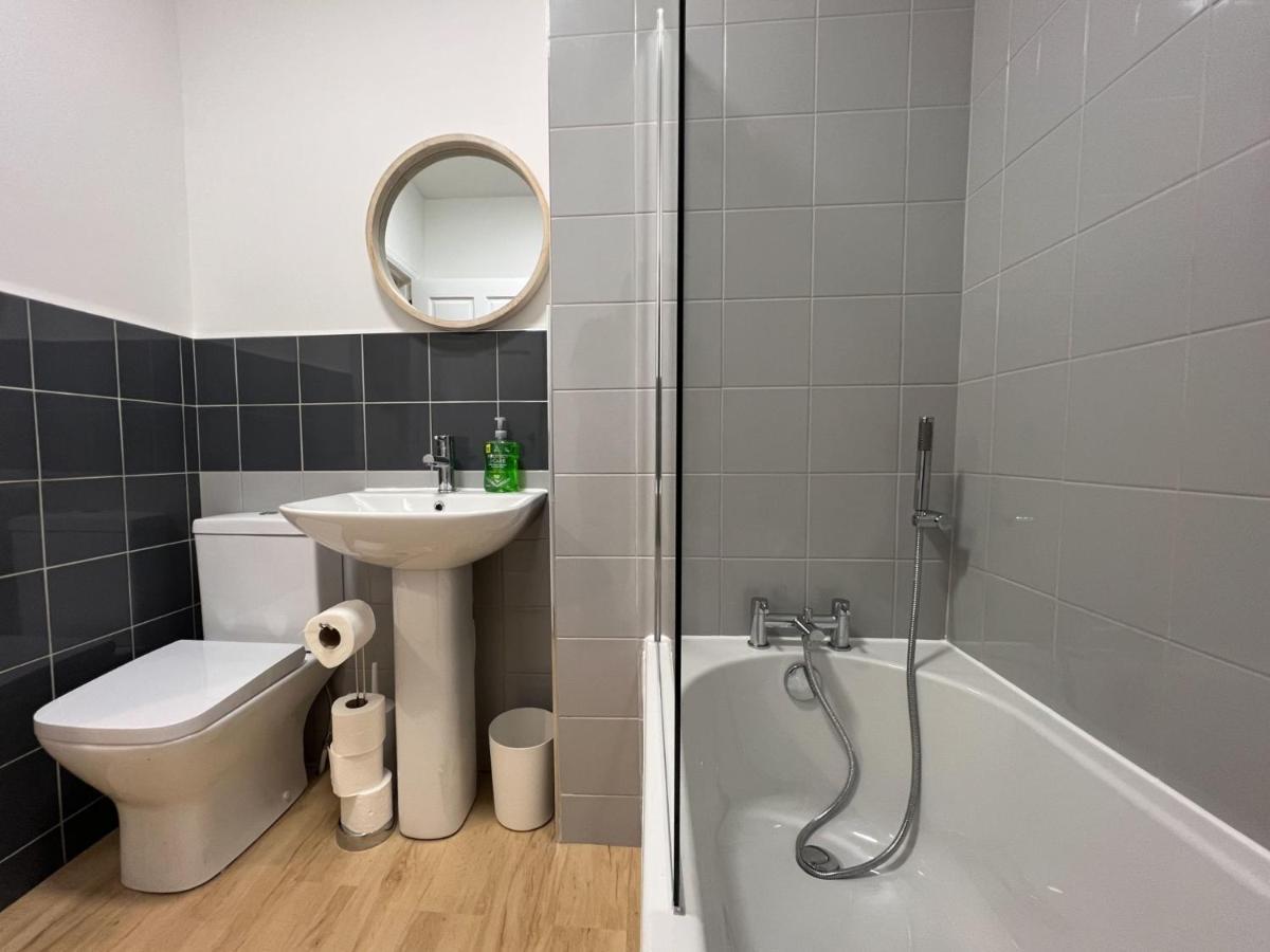 Glasgow 2 Bedroom Apartment מראה חיצוני תמונה